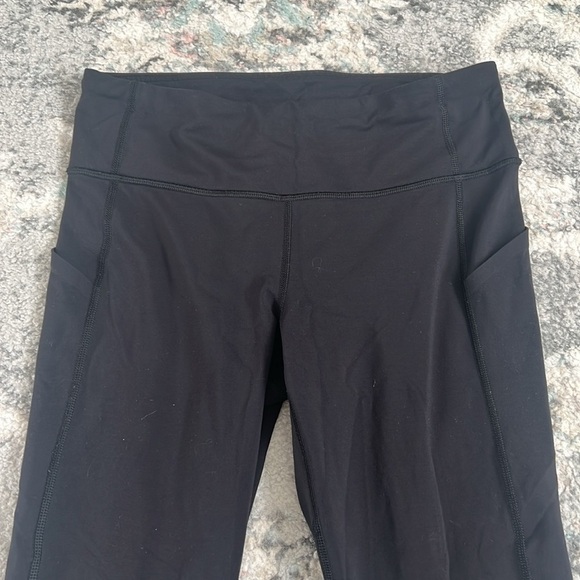 Lululemon Fast and Free Crops - Picture 2 of 14